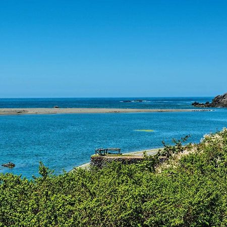Smith River Vintage Cabin Oceanfront Deck And Views Esterno foto