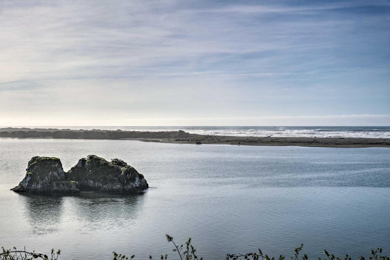 Smith River Vintage Cabin Oceanfront Deck And Views Esterno foto