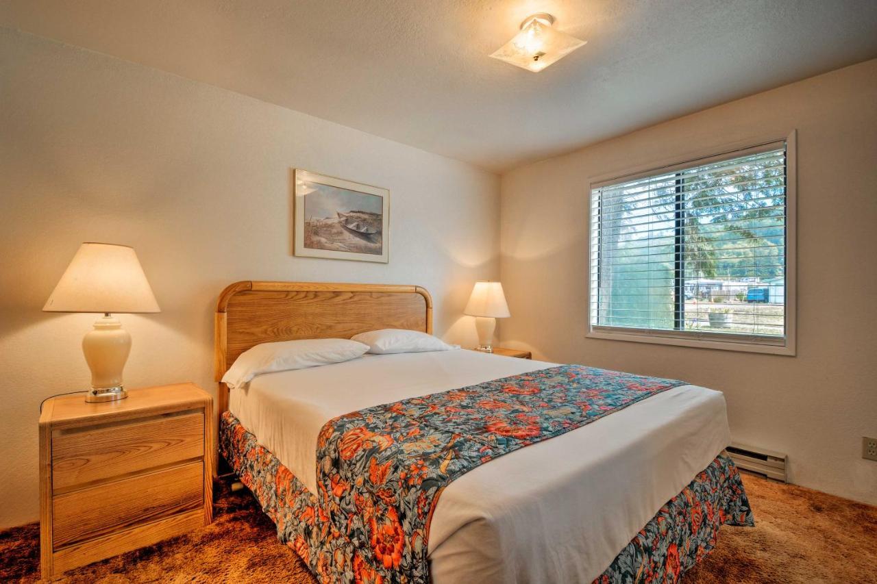Smith River Vintage Cabin Oceanfront Deck And Views Esterno foto